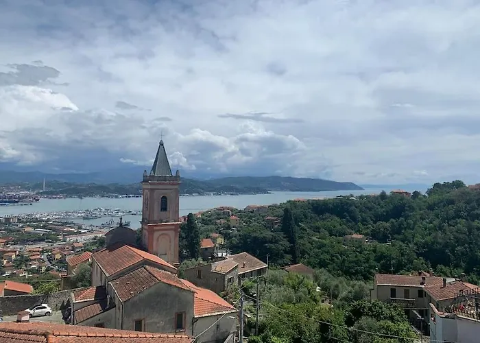 La Casina Vista Mare Apartment *